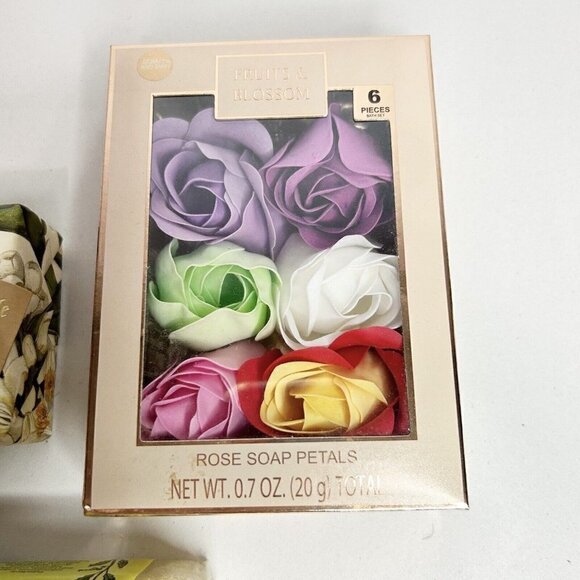 Mixed Lot of 3 NEW Artisanal Soaps Bars Rose Petals Gifts Scented - Picture 2 of 7